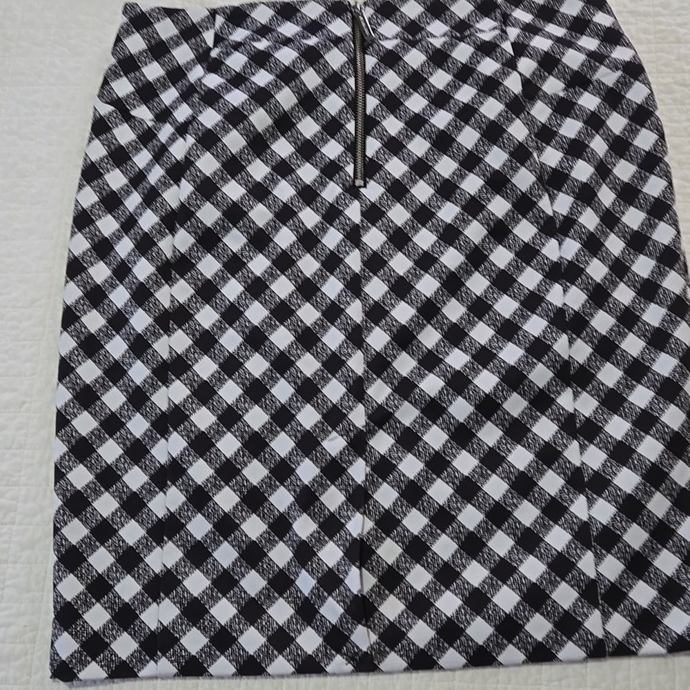 Michael Kors Black and White Checkered Pencil Skirt Ladies Size 12 Never Worn - Picture 4 of 10
